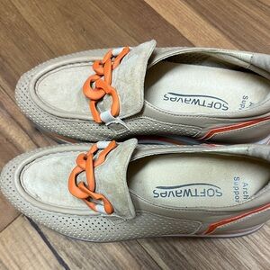 Softwaves Women's Beige and Orange Loafers